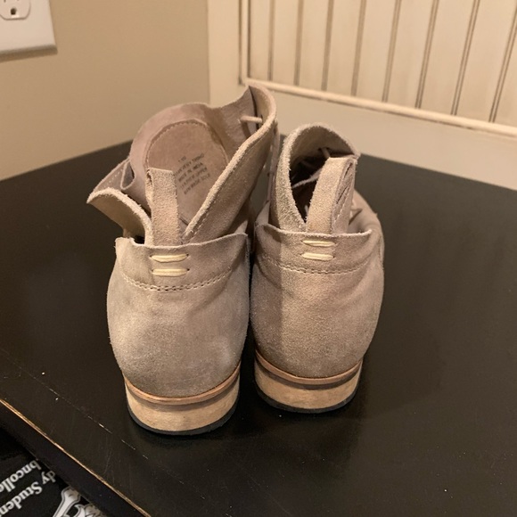 Diba True Nuff Grey Leather Upper Ankle Booties - Picture 3 of 6